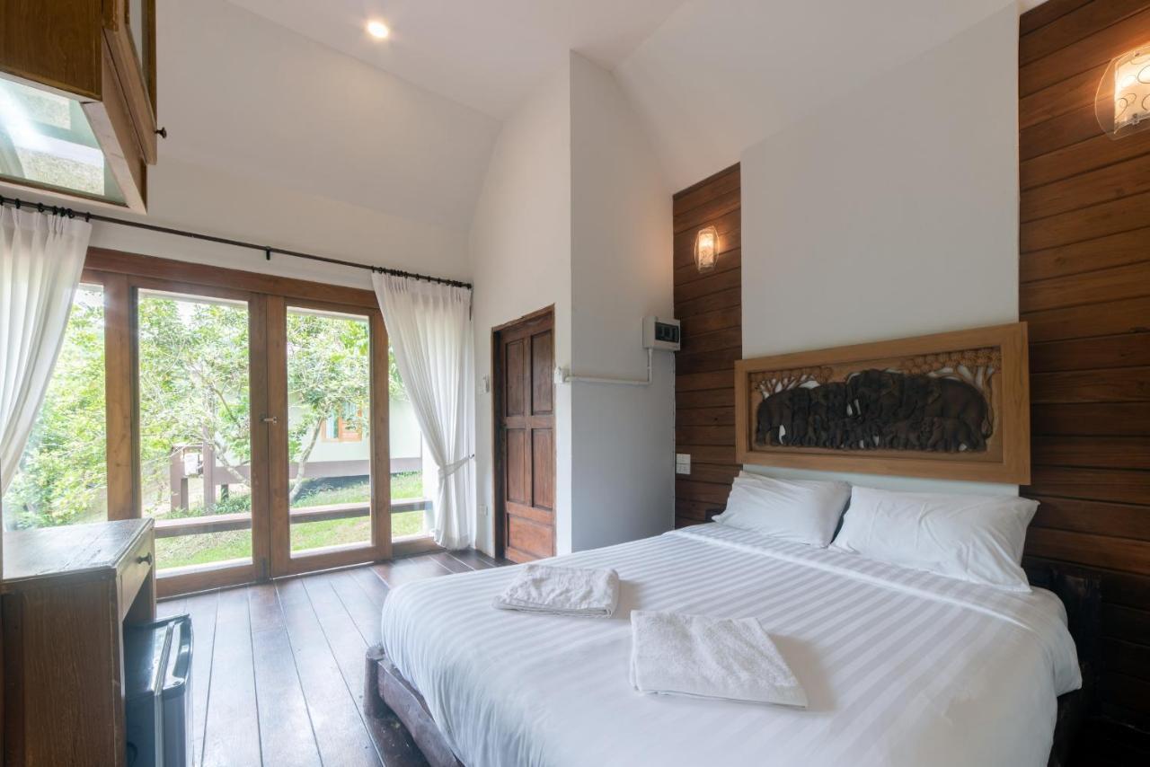Tawan Riverside Mae Wang Esterno foto