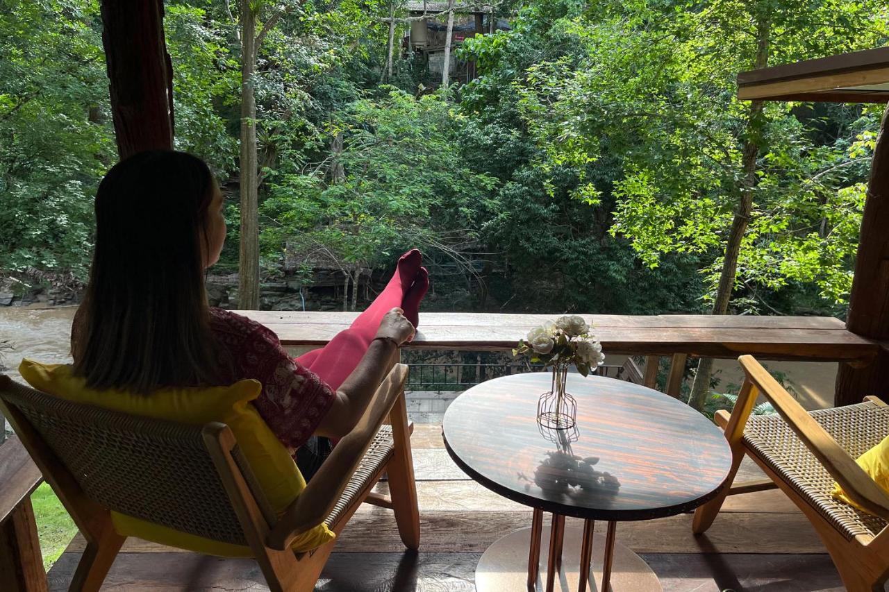 Tawan Riverside Mae Wang Esterno foto